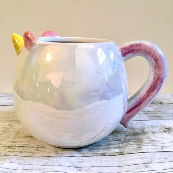 🦄 Iridescent Unicorn Coffee Mug 🦄 - Picture 4 of 7